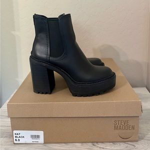 Steve Madden Kat Black Size 6